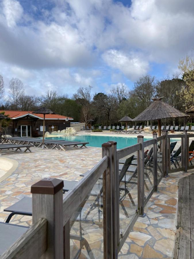 Camping 5* - Biscarosse Lac - Mobilhome 2 Chambres - 4 Personnes Biscarrosse Exteriör bild